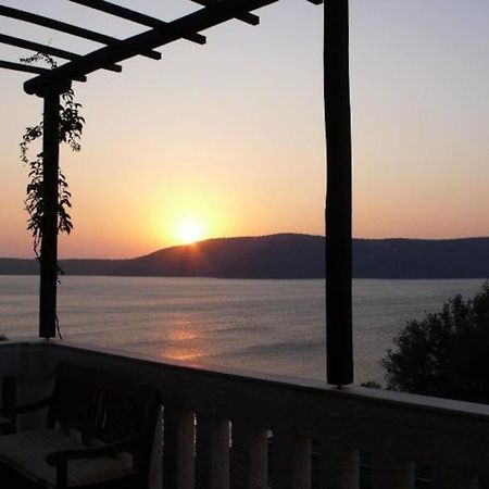 Villa With Breathtaking Views And Private Beach Agios Dimitrios  Exterior foto