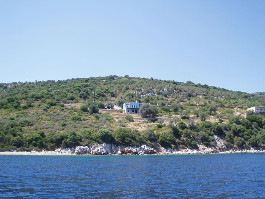 Villa With Breathtaking Views And Private Beach Agios Dimitrios  Exterior foto