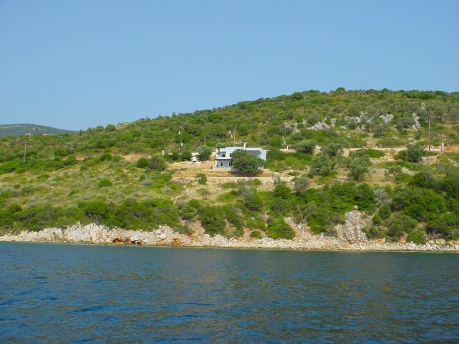 Villa With Breathtaking Views And Private Beach Agios Dimitrios  Exterior foto